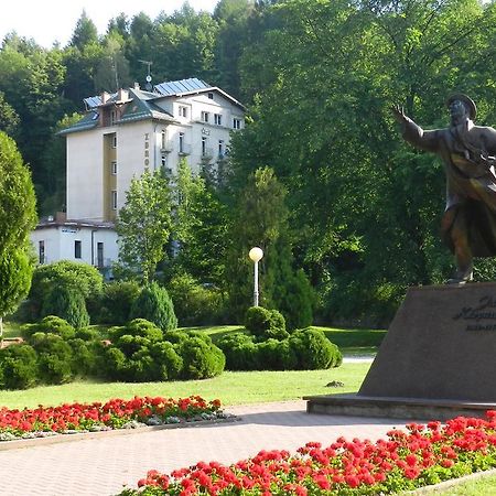 Dom Wczasowy Zdrowie Krynica Zdroj Exterior photo